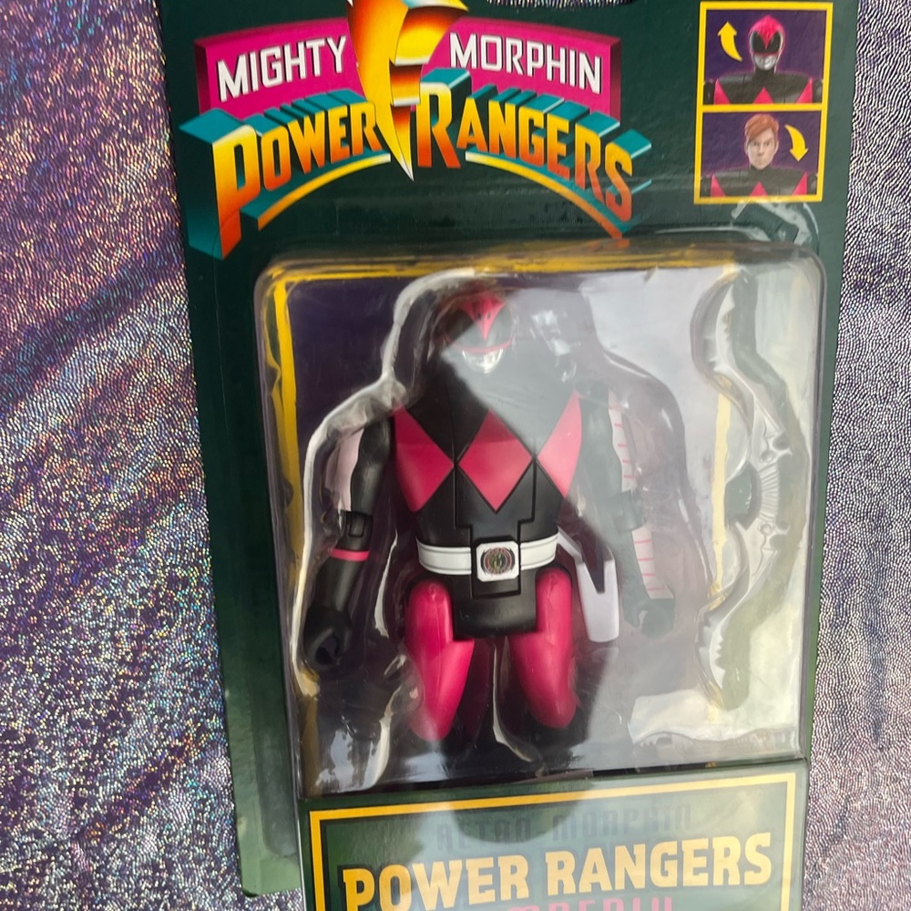 Mighty Morphin Kimberly Power Ranger - Picture 3 of 6